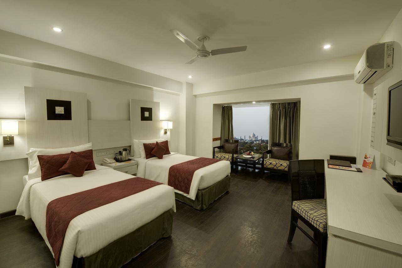 Sterling Agra Hotel Agra  Exterior photo