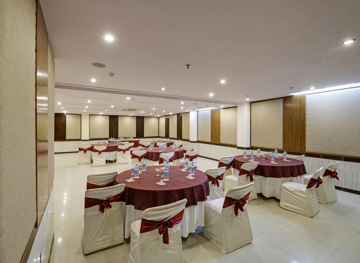 Sterling Agra Hotel Agra  Exterior photo